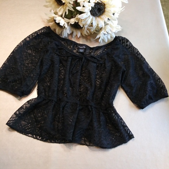 Rue 21 - Picture 1 of 3